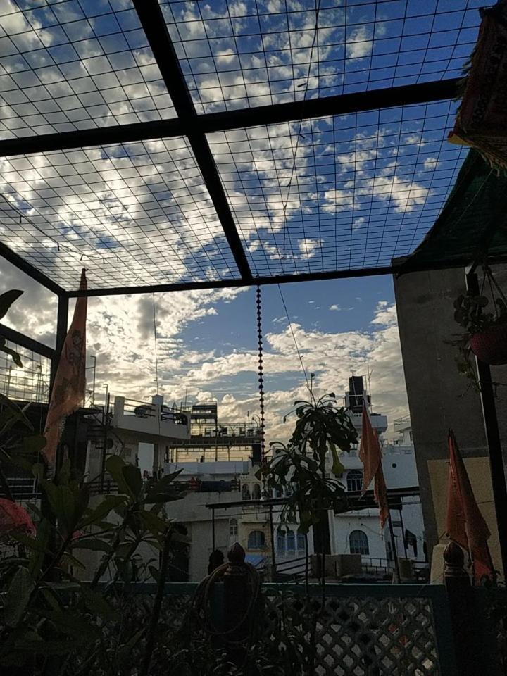Black Pepper Home Stay Udaipur Exteriör bild