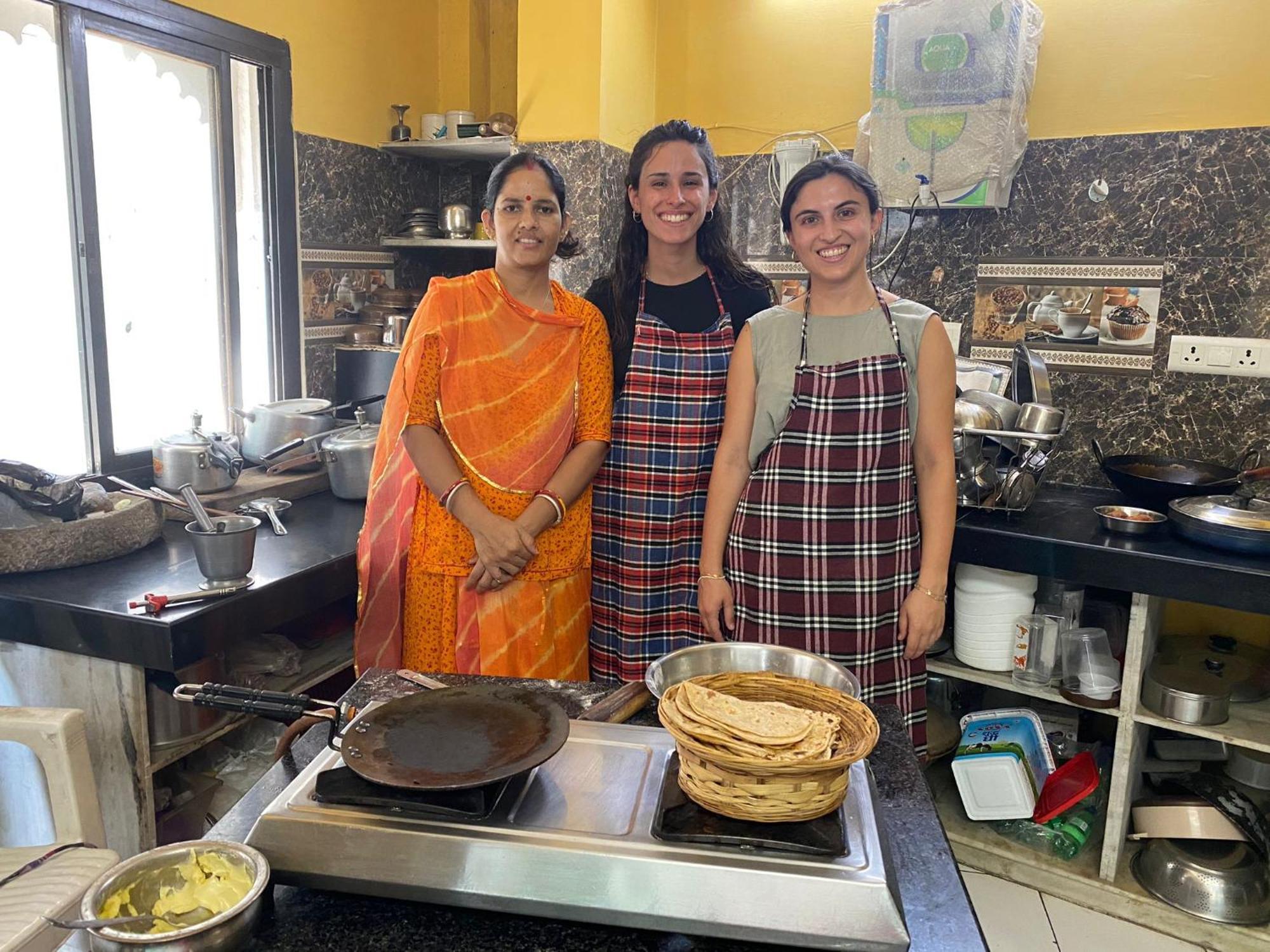 Black Pepper Home Stay Udaipur Exteriör bild